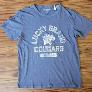 ☘️☘️NWT Lucky Brand Lucky Cougars Graphic Tee. Large☘️☘️
